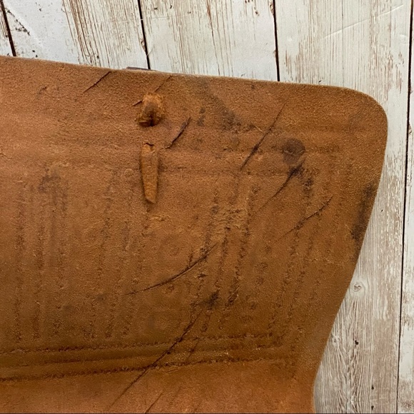 Vintage Hand tooled Embossed Leather Fold Over Crossbody Bag - Picture 11 of 14